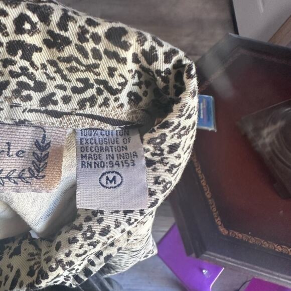 Vintage Animal Print Jacket – Life Style Bold Statement Outerwear - Picture 4 of 9